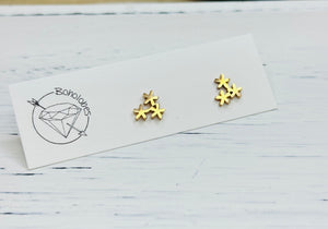Daisy cluster flower stud gold steel earrings