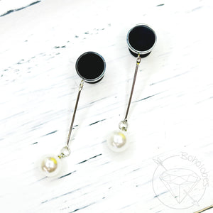 Gold and black silver and black pearl plugs gauges tunnels 4g 2g 1g 0g 11/32" 00g 7/16" 1/2" 9/16" 5/8" 3/4" 7/8" 1"