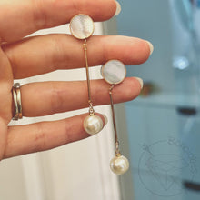 Load image into Gallery viewer, Shell gold pearl plugs gauges tunnels 4g 2g 1g 0g 11/32" 00g