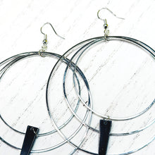 Load image into Gallery viewer, Silver metal hoop dagger plugs gauges tunnels 8g 6g 4g 2g 1g 0g 00g 7/16" 1/2 9/16" 5/8" 3/4" 7/8" 1"