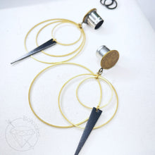 Load image into Gallery viewer, Antique bronze layered metal hoop plugs gauges tunnels 8g 6g 4g 2g 1g 0g 00g 7/16" 1/2 9/16" 5/8" 3/4" 7/8" 1"