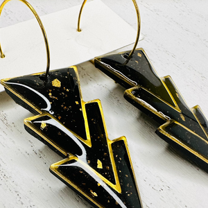 Black and gold leaf gold frame dangle earrings