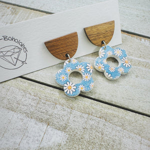 Retro daisy wood dangle earrings