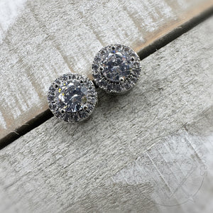 Crystal plugs round CZ halo stud white gold silver wedding plugs for gauged or stretched ears: Sizes 8g 6g 4g 2g 1g 0g