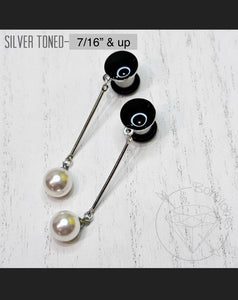 Gold and black silver and black pearl plugs gauges tunnels 4g 2g 1g 0g 11/32" 00g 7/16" 1/2" 9/16" 5/8" 3/4" 7/8" 1"