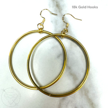 Load image into Gallery viewer, Yellow gold thick wire hoop screw back plugs gauges tunnels: 2g 0g 00g 1/2&quot; 9/16&quot; 5/8&quot; 18mm 3/4&quot; 20mm 22mm 25mm