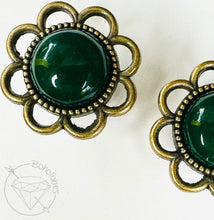 Load image into Gallery viewer, Green Jade Flower Plugs: Daisy Tunnels / Plugs 14g 12g 10g 8g 6g 4g 2g 1g 0g 11/32” 00g 7/16” 1/2”