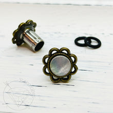 Load image into Gallery viewer, Gray shell flower daisy plugs gauges: 14g 12g 10g 8g 6g 4mm 4g 5mm 2g 6mm 1g 7mm 0g 8mm 11/32&quot; 9mm 00g 10mm 7/16&quot; 11mm