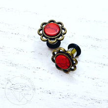 Load image into Gallery viewer, Stone red black green flower daisy plugs gauges: 14g 12g 10g  8g 6g 4mm 4g 5mm 2g 6mm 1g 7mm 0g 8mm 11/32&quot; 9mm 00g 10mm 7/16&quot; 11mm