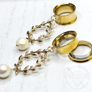 Yellow gold filigree foliage pearl screw back plugs gauges tunnels: 2g 0g 00g 1/2" 9/16" 5/8" 18mm 20mm 22mm 25mm