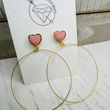 Load image into Gallery viewer, Gold and pink heart hoop earrings