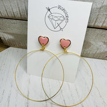 Load image into Gallery viewer, Gold and pink heart hoop earrings