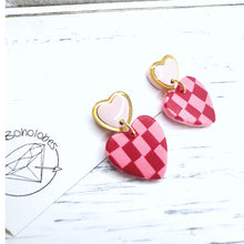 Load image into Gallery viewer, Gold and pink checkered heart earrings