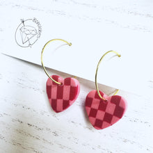 Load image into Gallery viewer, Gold and pink hoop checkered heart earring hoops