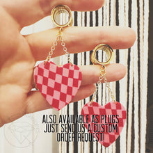 Load image into Gallery viewer, Gold and pink checkered heart chain hoop earrings