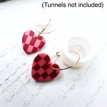 Load image into Gallery viewer, Gold and pink hoop checkered heart earring hoops