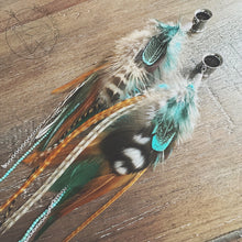 Load image into Gallery viewer, Silver feather beaded screw back plugs gauges tunnels: 2g 0g 00g 1/2&quot; 9/16&quot; 5/8&quot; 18mm 20mm 22mm 25mm