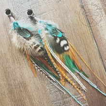 Load image into Gallery viewer, Silver feather beaded screw back plugs gauges tunnels: 2g 0g 00g 1/2&quot; 9/16&quot; 5/8&quot; 18mm 20mm 22mm 25mm