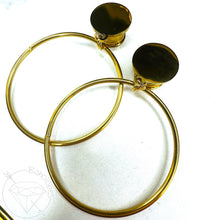 Load image into Gallery viewer, Gold wire Hoop screw-back plugs gauges tunnels sizes 4g 2g 1g 0g 11/32&quot; 00g 7/16&quot; 1/2&quot; 9/16&quot; 5/8&quot; 18mm 3/4&quot; 20mm 7/8&quot; 1&quot;