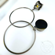 Load image into Gallery viewer, Gold wire Hoop screw-back plugs gauges tunnels sizes 4g 2g 1g 0g 11/32&quot; 00g 7/16&quot; 1/2&quot; 9/16&quot; 5/8&quot; 18mm 3/4&quot; 20mm 7/8&quot; 1&quot;