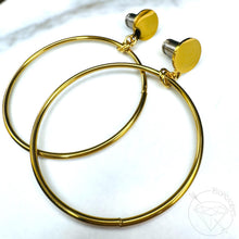 Load image into Gallery viewer, Gold wire Hoop single flare plugs gauges tunnels 6g 4g 2g 1g 0g 11/32&quot; 00g 7/16&quot; 1/2&quot; 9/16&quot; 5/8&quot; 3/4&quot; 7/8&quot; 1&quot;