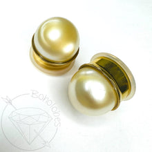 Load image into Gallery viewer, Pearl ball plugs wedding bridal single flare gold plugs tunnels 14g 12g 10g 8g 6g 4g 2g 0g 00g 7/16&quot; 1/2&quot; 9/16&quot; 5/8&quot; 3/4&quot; 7/8&quot; 1&quot;