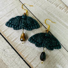 Load image into Gallery viewer, Green goth moth rose tiger eye screw back plugs gauges tunnels: 2g 0g 00g 1/2" 9/16" 5/8" 18mm 19mm 20mm 22mm 25mm