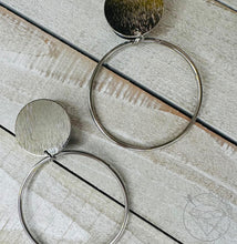 Load image into Gallery viewer, Hoop with textured metal silver or gold single flare plugs gauges tunnels 6g - 1"