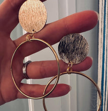 Load image into Gallery viewer, Hoop with textured metal silver or gold single flare plugs gauges tunnels 6g - 1"