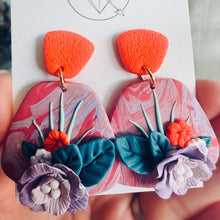 Load image into Gallery viewer, Tropical clay leaf earrings