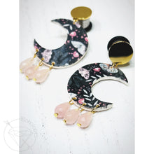 Load image into Gallery viewer, Moth crescent moon plugs gauges tunnels 6g 4g 2g 1g 0g 11/32&quot; 00g 7/16&quot; 1/2&quot; 9/16&quot; 5/8&quot; 3/4&quot; 7/8&quot; 1&quot;