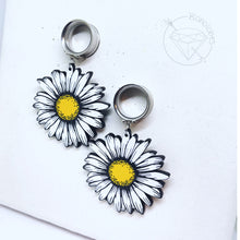 Load image into Gallery viewer, Stainless steel daisy plugs glitter shimmery dangle plugs: 2g 0g 00g 1/2&quot; 9/16&quot; 5/8&quot; 20mm 22mm 25mm