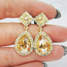 Load image into Gallery viewer, Victorian style gold topaz dangle plugs gauges 6g 4g 2g 1g 0g 11/32&quot; 00g 7/16&quot; 1/2” 4mm 5mm 6mm 7mm 8mm 9mm 10mm 11mm 12mm