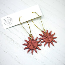 Load image into Gallery viewer, Pair of sun faux pottery minimalist polymer clay dangle earrings