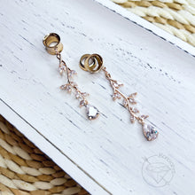 Load image into Gallery viewer, Rose gold stainless steel floral filigree rhinestone vine drop rhinestone dangle plugs: 2g 0g 00g 1/2&quot; 9/16&quot; 5/8&quot; 18mm 20mm 22mm 25mm